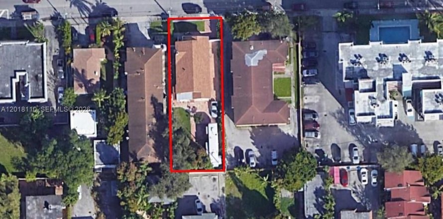 House in Miami, Florida 4 bedrooms, 148.46 sq.m. № 2256522