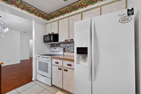 House in Ocala, Florida 3 bedrooms, 113.71 sq.m. № 2167000 - photo 16