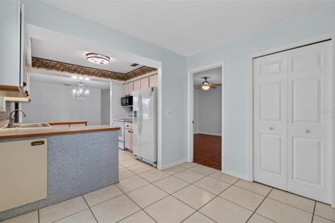 House in Ocala, Florida 3 bedrooms, 113.71 sq.m. № 2167000 - photo 21