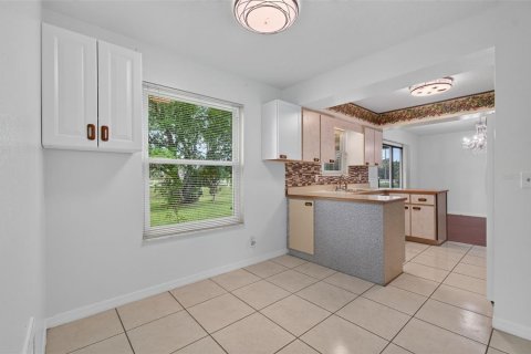 House in Ocala, Florida 3 bedrooms, 113.71 sq.m. № 2167000 - photo 20
