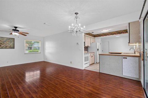 House in Ocala, Florida 3 bedrooms, 113.71 sq.m. № 2167000 - photo 13