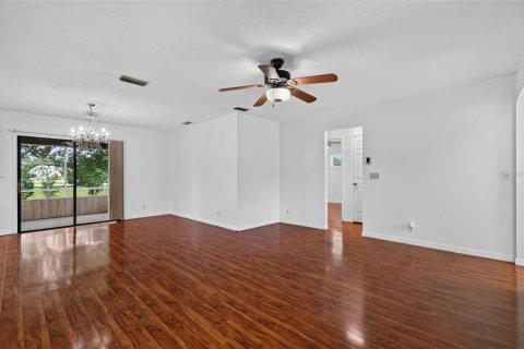 House in Ocala, Florida 3 bedrooms, 113.71 sq.m. № 2167000 - photo 7