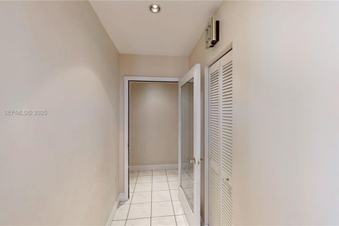 Villa ou maison à vendre à Homestead, Floride: 4 chambres, 208.1 m2 № 1983475 - photo 3