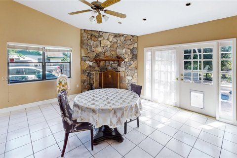 House in Homestead, Florida 4 bedrooms, 208.1 sq.m. № 1983475 - photo 22