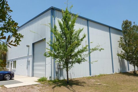 Commercial property in Gainesville, Florida 752.51 sq.m. № 1560368 - photo 1