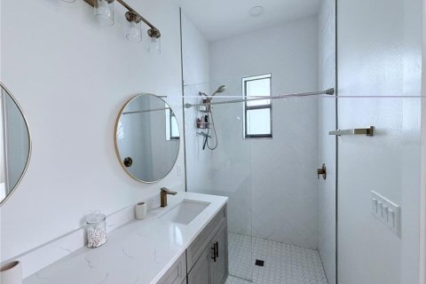 Villa ou maison à vendre à Port Charlotte, Floride: 3 chambres, 226.77 m2 № 2399445 - photo 24