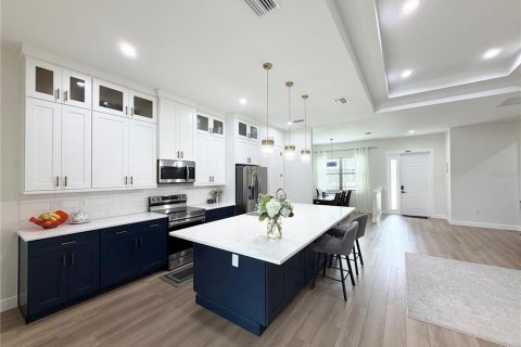 Villa ou maison à vendre à Port Charlotte, Floride: 3 chambres, 226.77 m2 № 2399445 - photo 9