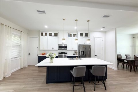 Villa ou maison à vendre à Port Charlotte, Floride: 3 chambres, 226.77 m2 № 2399445 - photo 10