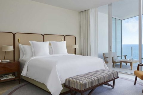 Apartment in FOUR SEASONS in Fort Lauderdale, Florida 2 bedrooms, 207 sq.m. № 60488 - photo 1