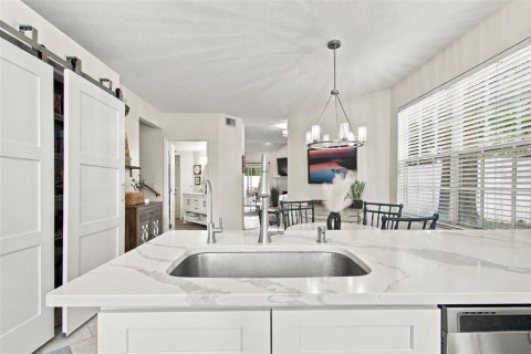 Townhouse in Palm Harbor, Florida 3 bedrooms, 148.18 sq.m. № 2419046 - photo 27