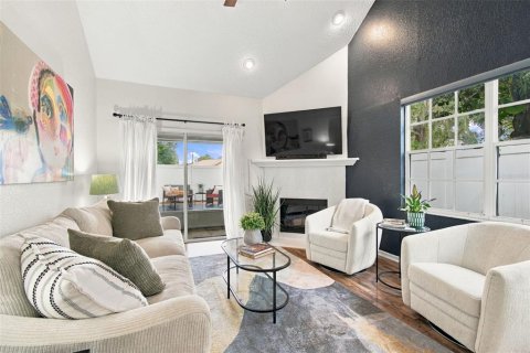 Townhouse in Palm Harbor, Florida 3 bedrooms, 148.18 sq.m. № 2419046 - photo 6