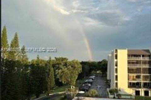 Condominio en venta en Miami, Florida, 2 dormitorios, 111.48 m2 № 2018017 - foto 11