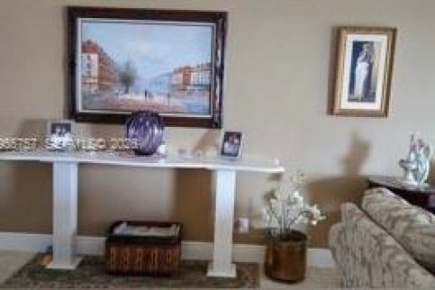 Condominio en venta en Miami, Florida, 2 dormitorios, 111.48 m2 № 2018017 - foto 10