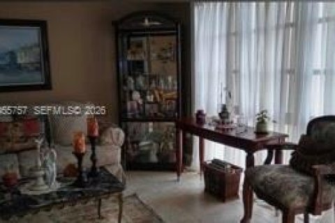 Condominio en venta en Miami, Florida, 2 dormitorios, 111.48 m2 № 2018017 - foto 8