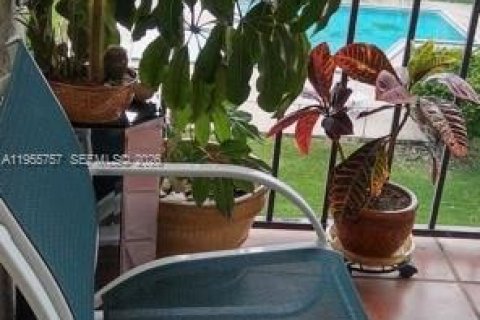 Condominio en venta en Miami, Florida, 2 dormitorios, 111.48 m2 № 2018017 - foto 5