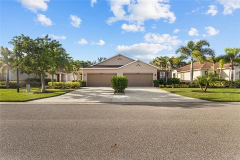 Villa ou maison à vendre à Punta Gorda, Floride: 2 chambres, 121.79 m2 № 2199150 - photo 3