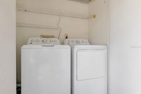 Copropriété à vendre à Clearwater, Floride: 2 chambres, 80.36 m2 № 1681680 - photo 8