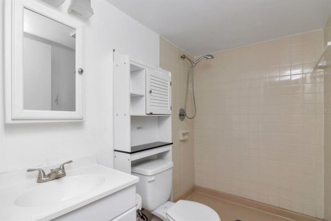 Copropriété à vendre à Clearwater, Floride: 2 chambres, 80.36 m2 № 1681680 - photo 20