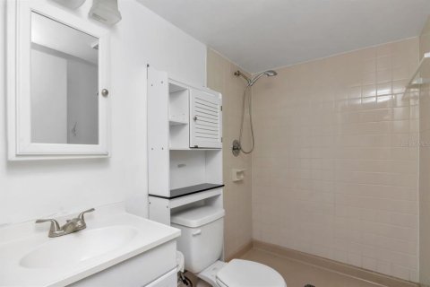 Copropriété à vendre à Clearwater, Floride: 2 chambres, 80.36 m2 № 1681680 - photo 21