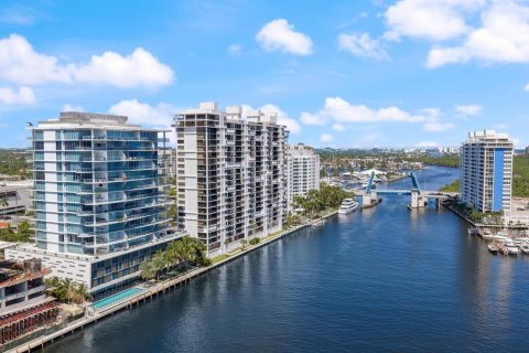 Copropriété à vendre à Fort Lauderdale, Floride: 2 chambres, 198.44 m2 № 2414645 - photo 2