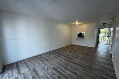 Appartement à louer à Lauderhill, Floride: 1 chambre, 68.28 m2 № 2087796 - photo 4