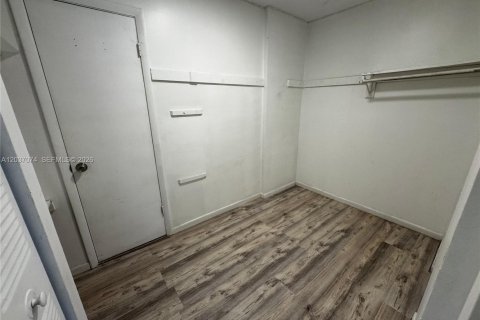 Appartement à louer à Lauderhill, Floride: 1 chambre, 68.28 m2 № 2087796 - photo 11