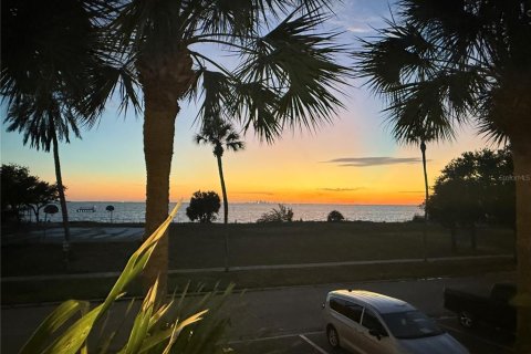 Condo in Ruskin, Florida, 3 rooms  № 2133388 - photo 16