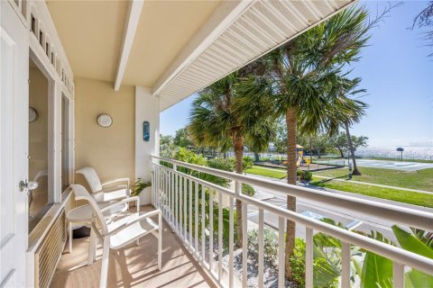 Condo in Ruskin, Florida, 3 rooms  № 2133388 - photo 12