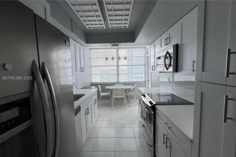 Copropriété à louer à Aventura, Floride: 2 chambres, 145.39 m2 № 1987820 - photo 7