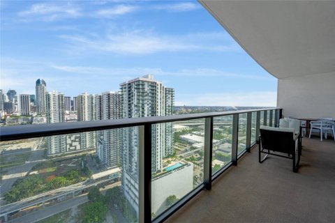 Снять в аренду кондоминиум в Майами, Флорида 2 спальни, 81.57м2, № 2045724 - фото 19