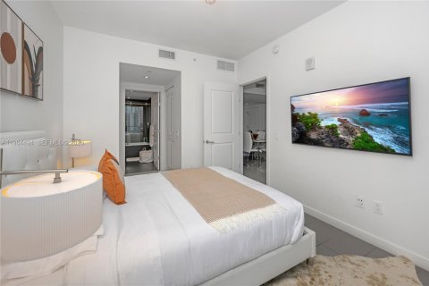 Снять в аренду кондоминиум в Майами, Флорида 2 спальни, 81.57м2, № 2045724 - фото 16