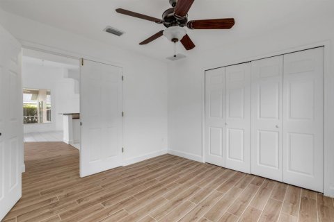 Villa ou maison à vendre à Port Orange, Floride: 4 chambres, 218.32 m2 № 2384984 - photo 28