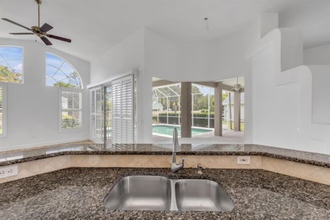 Villa ou maison à vendre à Port Orange, Floride: 4 chambres, 218.32 m2 № 2384984 - photo 15