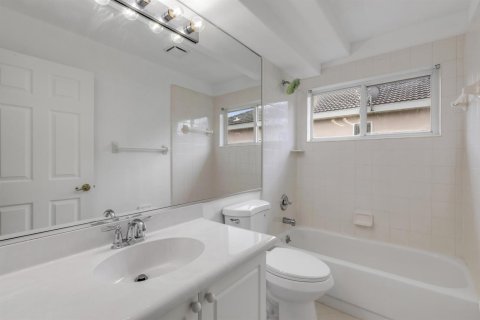 Villa ou maison à vendre à Port Orange, Floride: 4 chambres, 218.32 m2 № 2384984 - photo 29