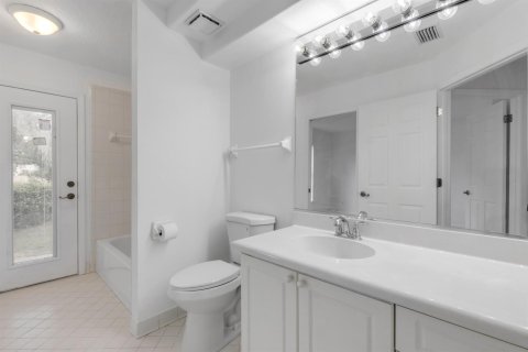 Villa ou maison à vendre à Port Orange, Floride: 4 chambres, 218.32 m2 № 2384984 - photo 25