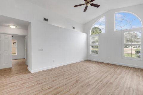 Villa ou maison à vendre à Port Orange, Floride: 4 chambres, 218.32 m2 № 2384984 - photo 21