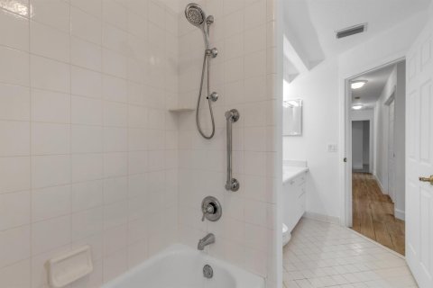Villa ou maison à vendre à Port Orange, Floride: 4 chambres, 218.32 m2 № 2384984 - photo 26