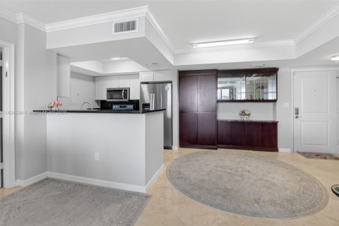 Condominio en alquiler en Boca Raton, Florida, 2 dormitorios, 121.7 m2 № 1980889 - foto 5