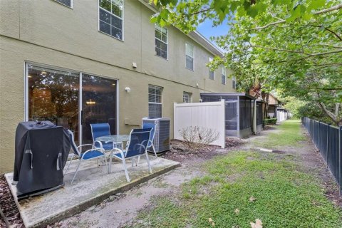 Townhouse in Oviedo, Florida 3 bedrooms, 139.54 sq.m. № 2208030 - photo 22