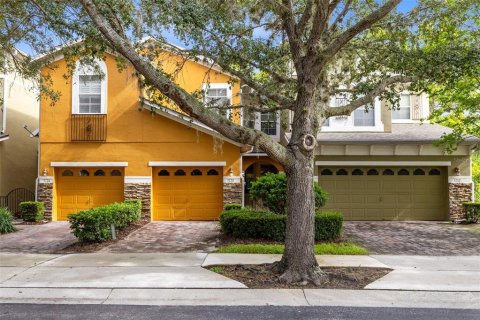 Townhouse in Oviedo, Florida 3 bedrooms, 139.54 sq.m. № 2208030