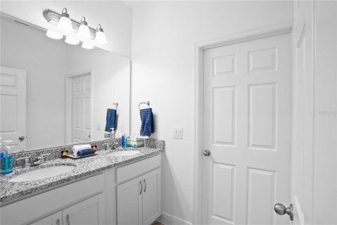 House in Groveland, Florida 4 bedrooms, 166.48 sq.m. № 1866414 - photo 11