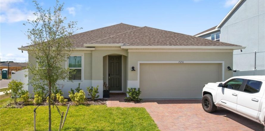 House in Groveland, Florida 4 bedrooms, 166.48 sq.m. № 1866414