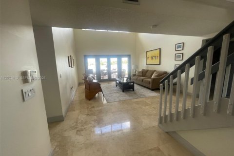 House in Pembroke Pines, Florida 5 bedrooms, 306.95 sq.m. № 2085362 - photo 26