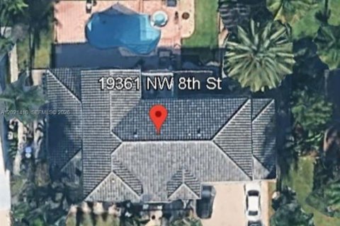 House in Pembroke Pines, Florida 5 bedrooms, 306.95 sq.m. № 2085362 - photo 23