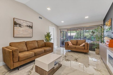 Condominio en alquiler en Sarasota, Florida, 2 dormitorios, 104.52 m2 № 1442039 - foto 9