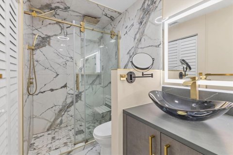 Condominio en alquiler en Sarasota, Florida, 2 dormitorios, 104.52 m2 № 1442039 - foto 18