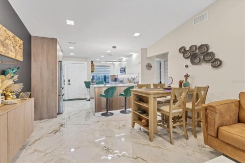 Condominio en alquiler en Sarasota, Florida, 2 dormitorios, 104.52 m2 № 1442039 - foto 12