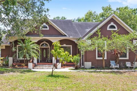 House in Orlando, Florida 3 bedrooms, 178.93 sq.m. № 1684479 - photo 1