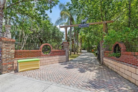 House in Orlando, Florida 3 bedrooms, 178.93 sq.m. № 1684479 - photo 3
