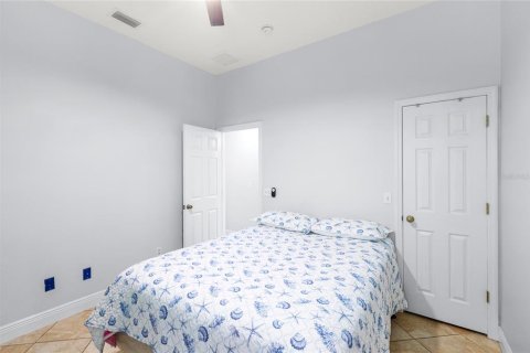 House in Orlando, Florida 3 bedrooms, 178.93 sq.m. № 1684479 - photo 25